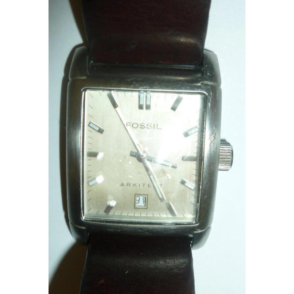 Fossil Arkitekt FS-2964 28mm Silver Tone Date Watch‎ w/Leather Band